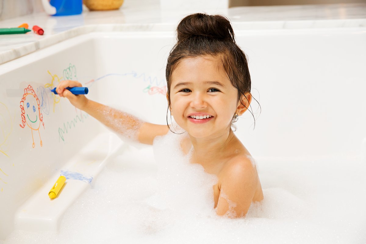 munchkin-crayons-de-bain-lavables-ensemble-de-5-crayons-couleurs-pour-carrelage- image 2