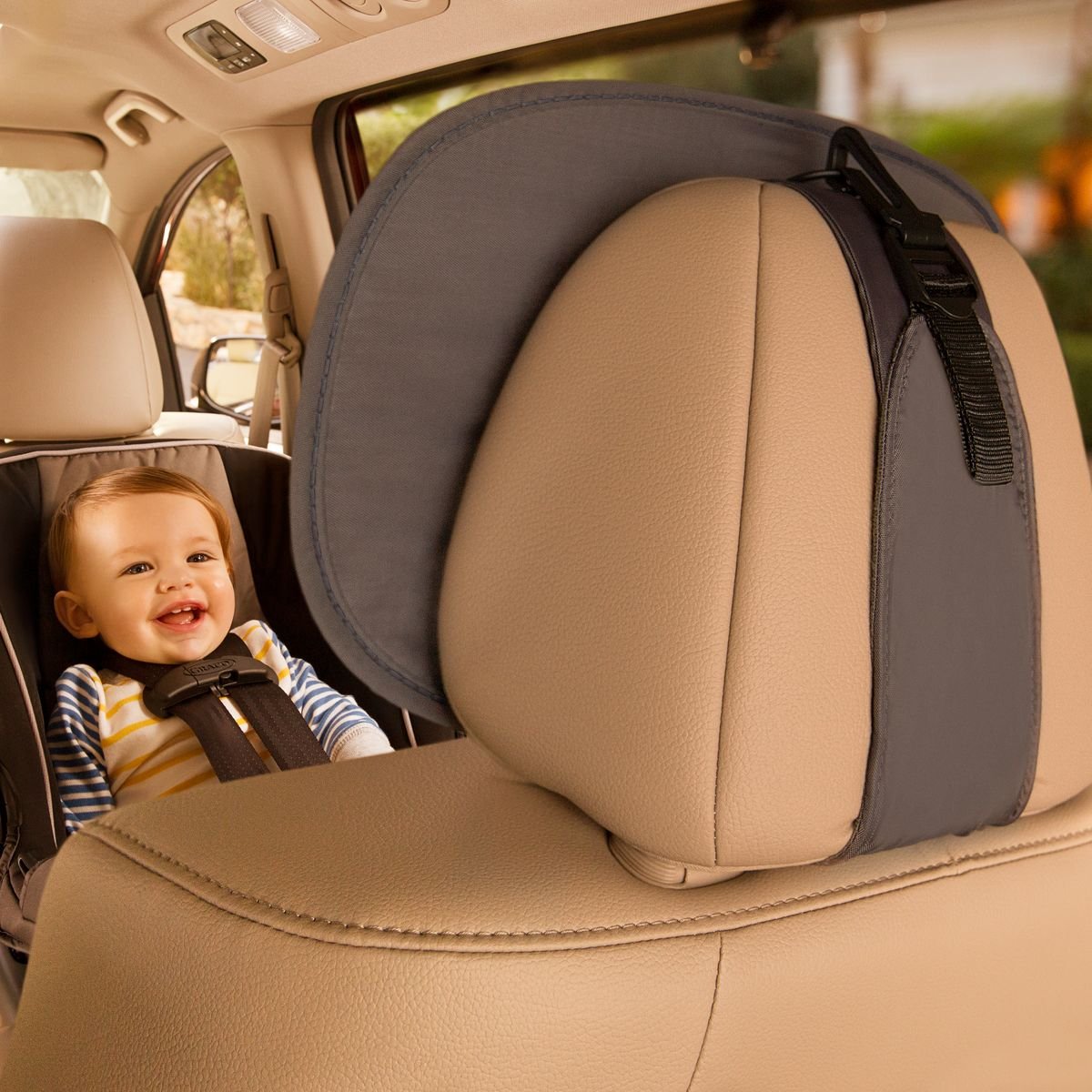 munchkin-miroir-de-voiture-b-b-in-sight-extra-large-miroir-convexe-anti-choc-tes image 4