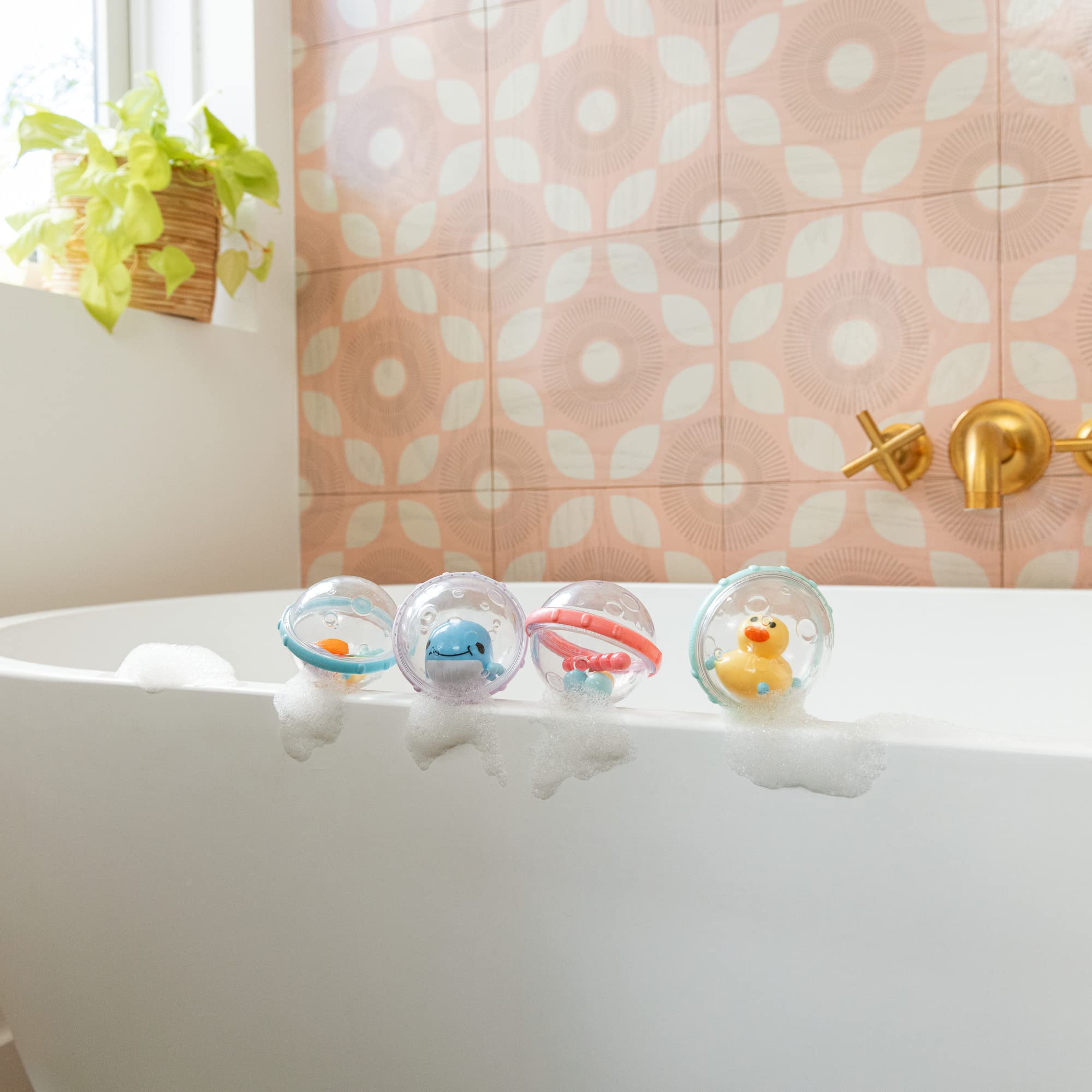 munchkin-float-and-play-bubbles-lot-de-2-jouets-de-bain-flottants-sensoriels-pou image 8