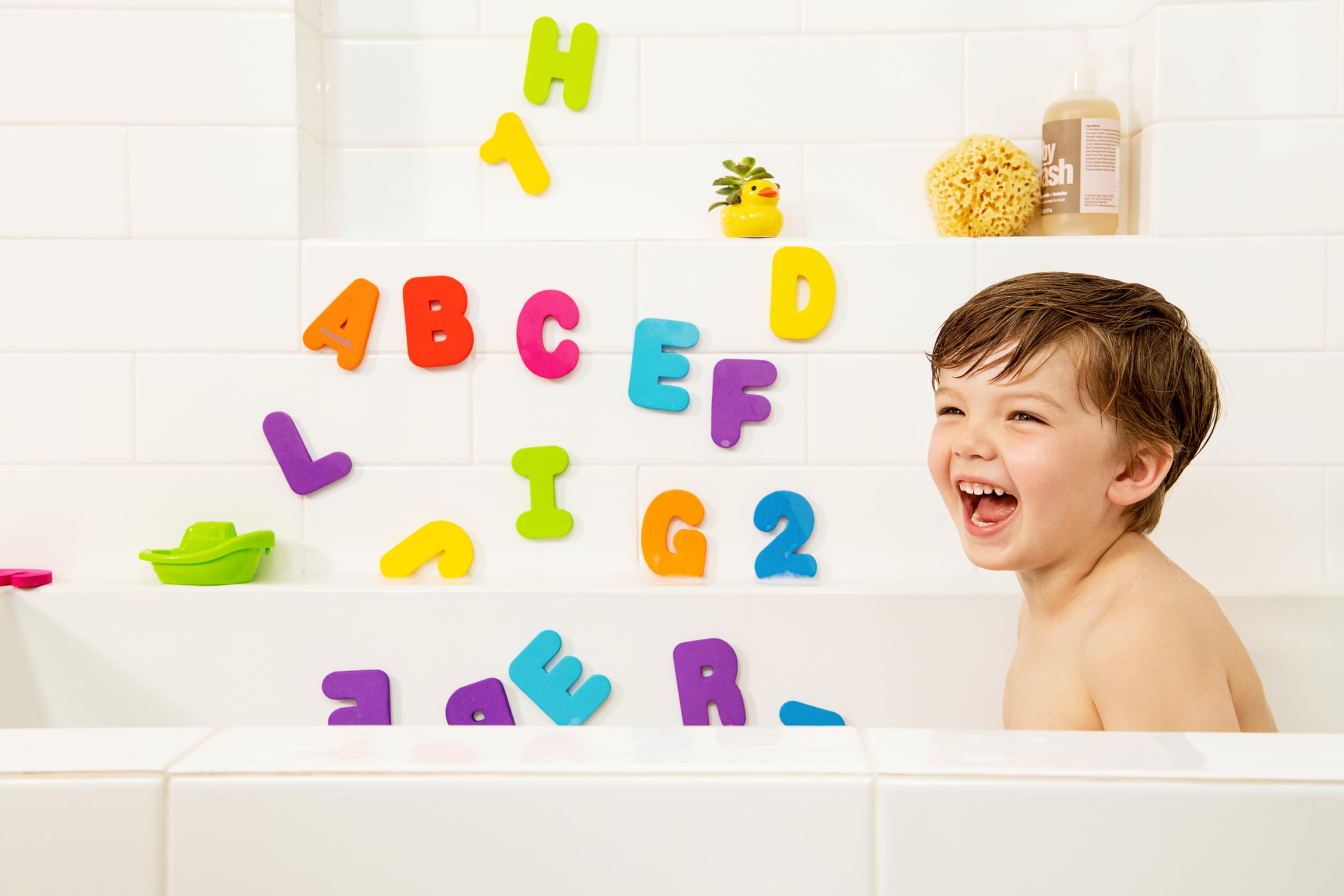 munchkin-lettres-chiffres-de-bain-learn-set-ducatif-de-36-mousses-flottantes-aut image 3