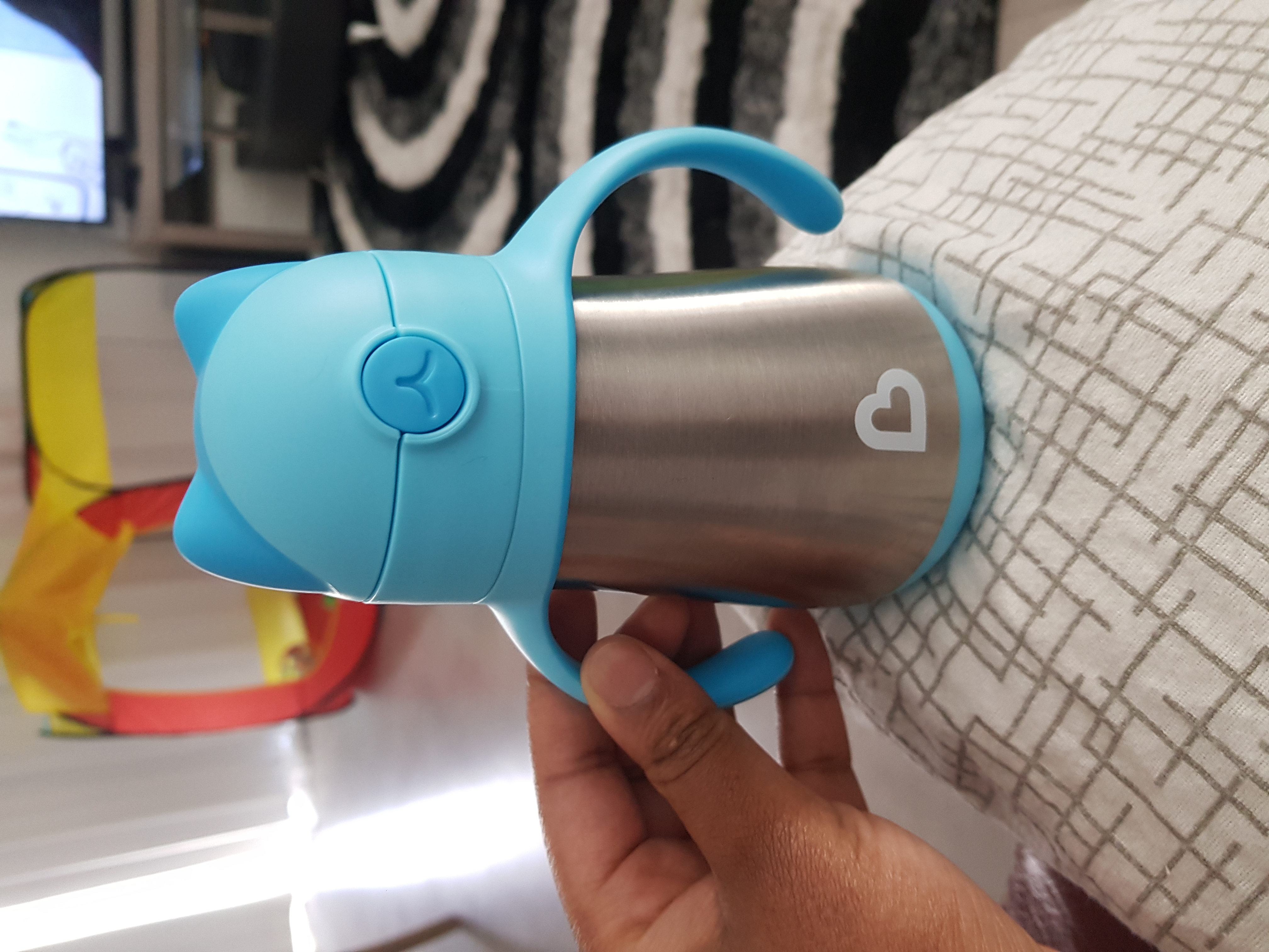 Enfin une tasse qui ne fuit pas dans le sac